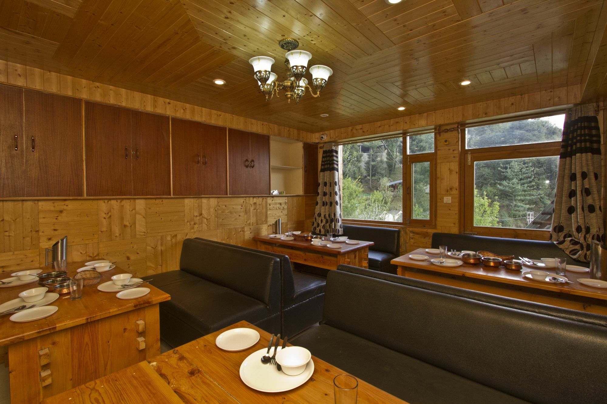 Oyo 8724 Vashisht Hotell Vashist Exteriör bild